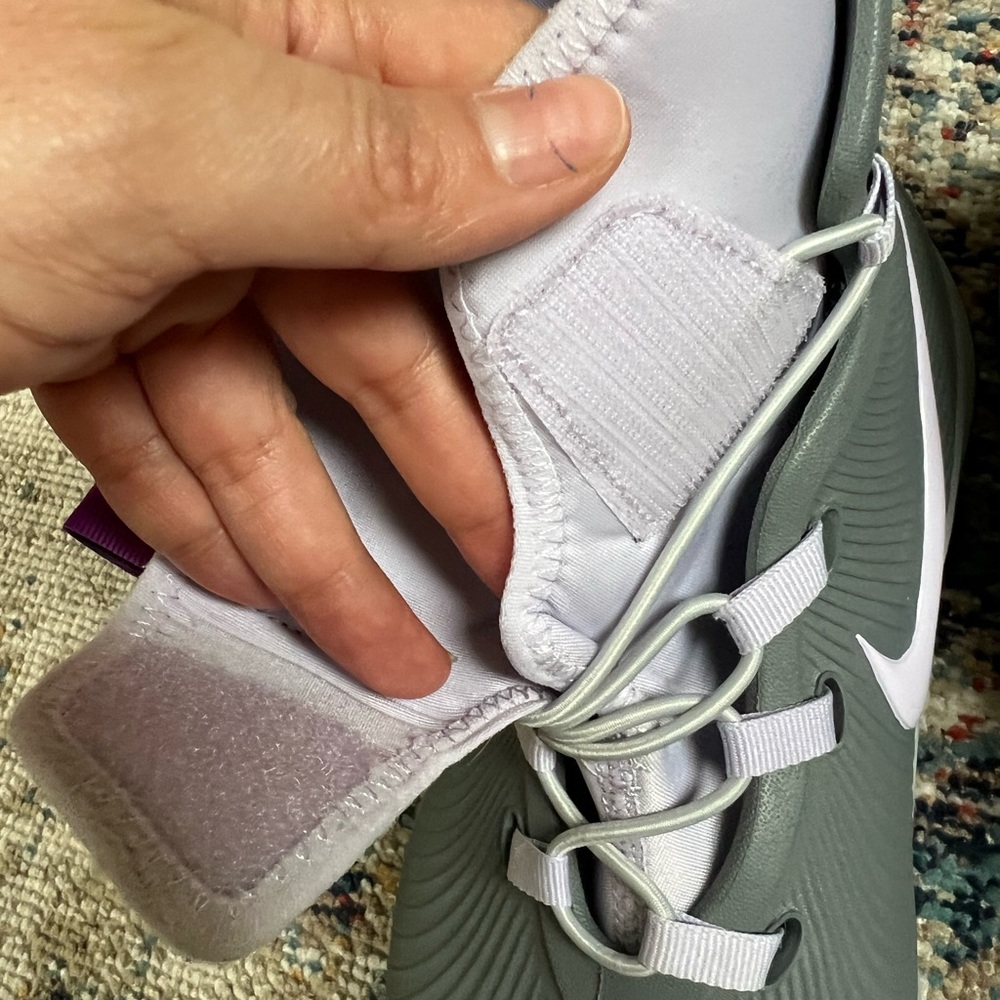 Nike Kid's Binzie Rain Boots - Picture 5 of 10
